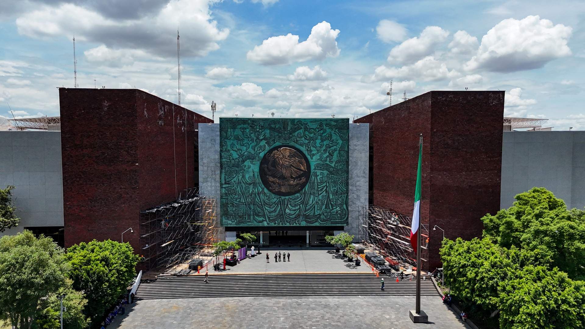 Wide exterior of the cultural center plaza in La Unión, El Salvador