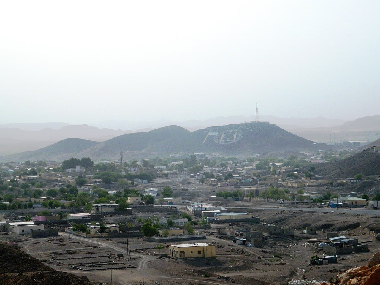 Wide view of the Holhol, Djibouti landscape showing seasonal changes in vegetation and terrain
